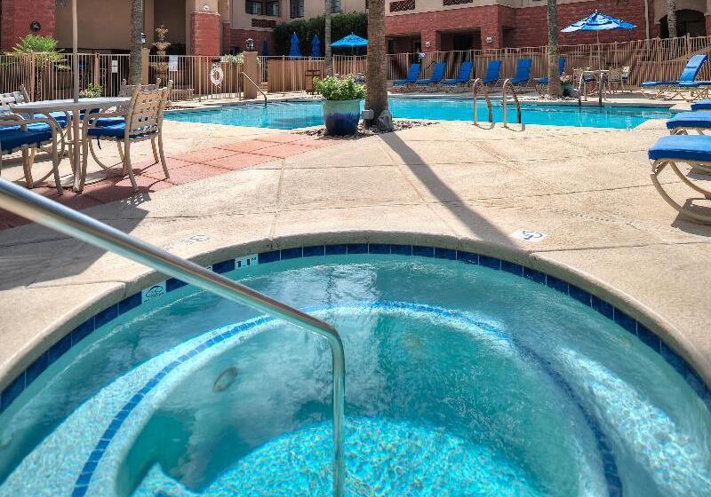 בית מלון כפרי Hilton Vacation Club Varsity Club Tucson