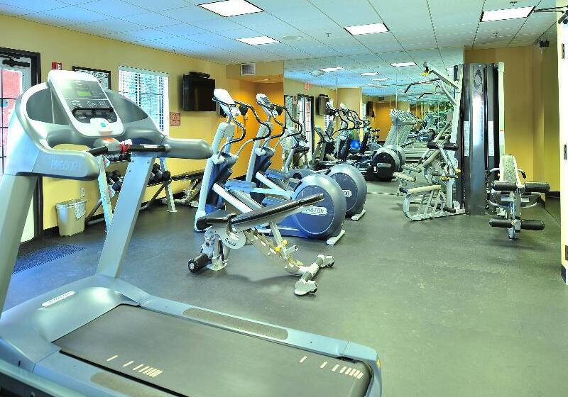 בית מלון כפרי Hilton Vacation Club Varsity Club Tucson