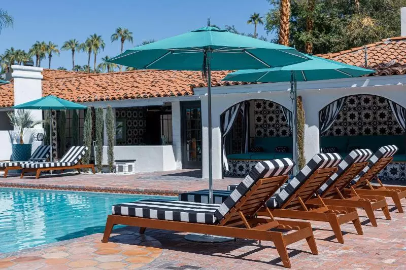 בית מלון כפרי Villa Royale