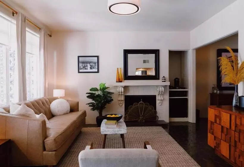 בית מלון כפרי Villa Royale