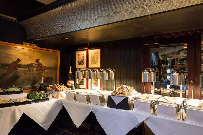 Weber S Hotel & Restaurant