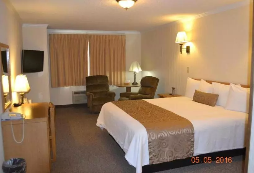 Отель Western Inn