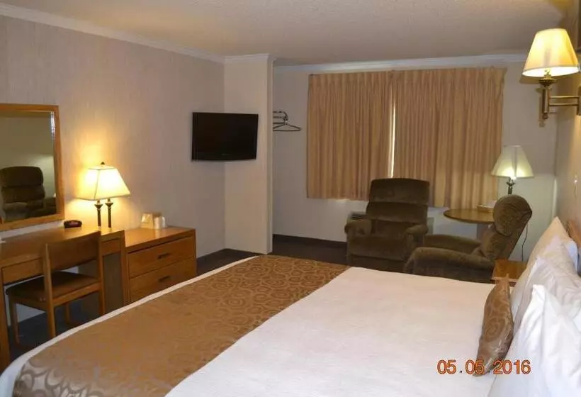 Отель Western Inn