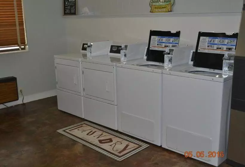 Отель Western Inn