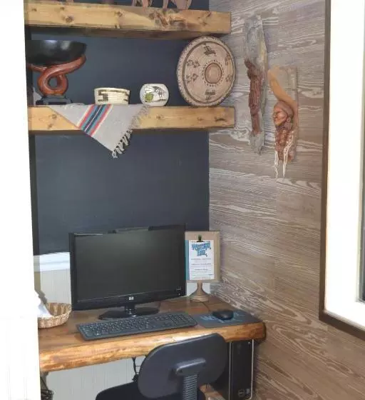 Отель Western Inn