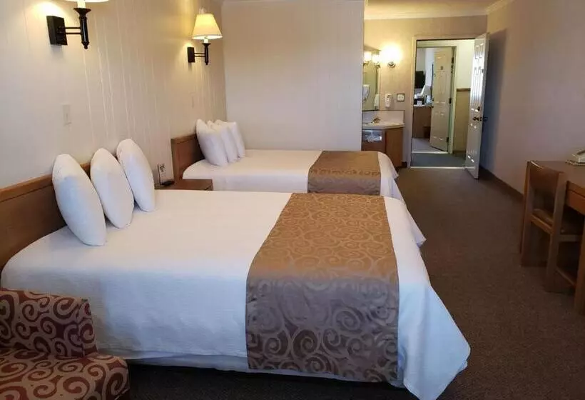 Отель Western Inn