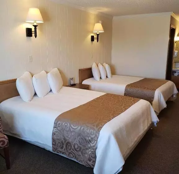 Отель Western Inn