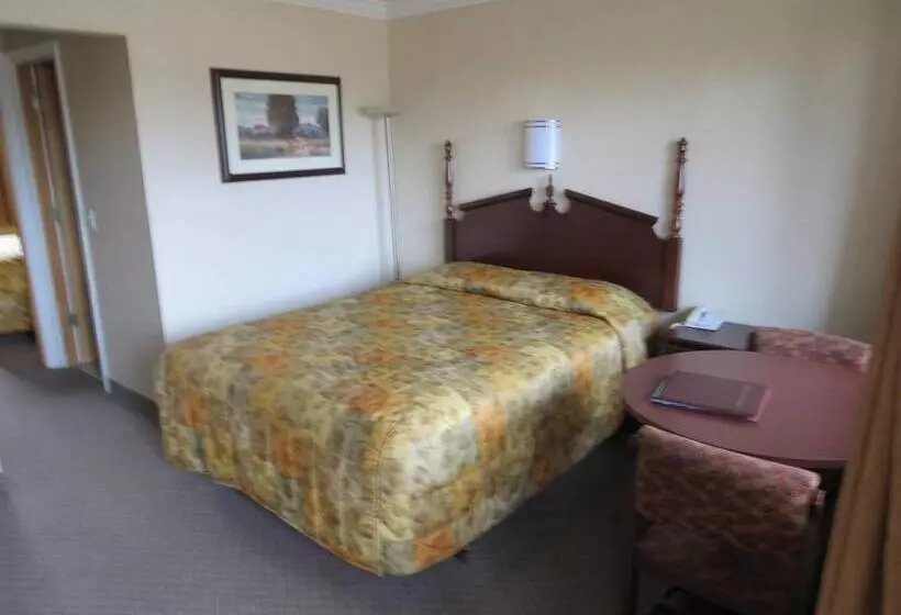 בית מלון כפרי Western Royal Inn