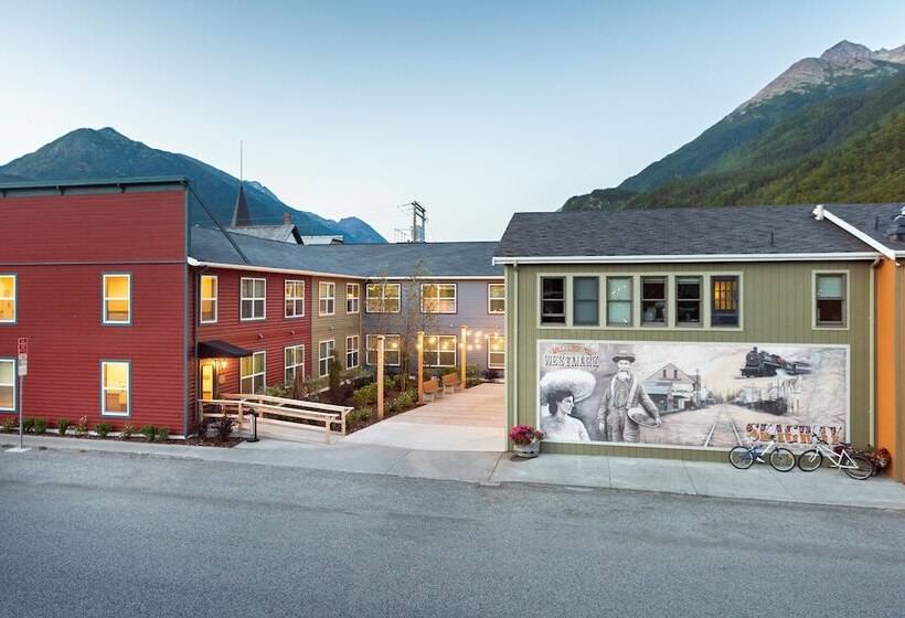 هتل Holland America Skagway Inn