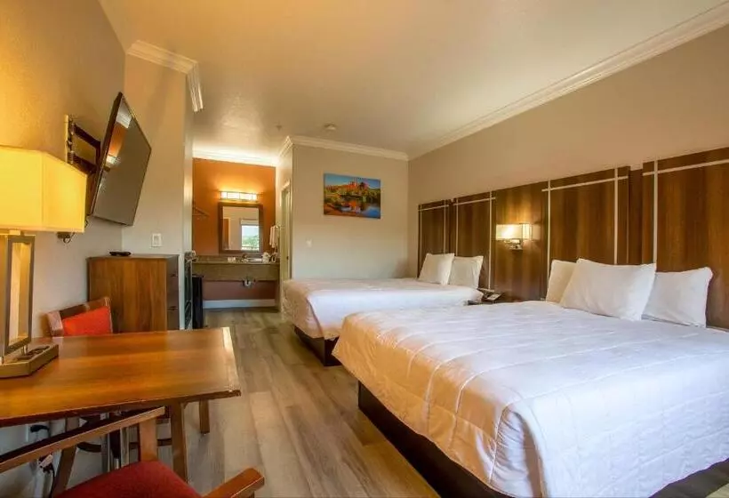 Отель Wildflower Inn At Bell Rock