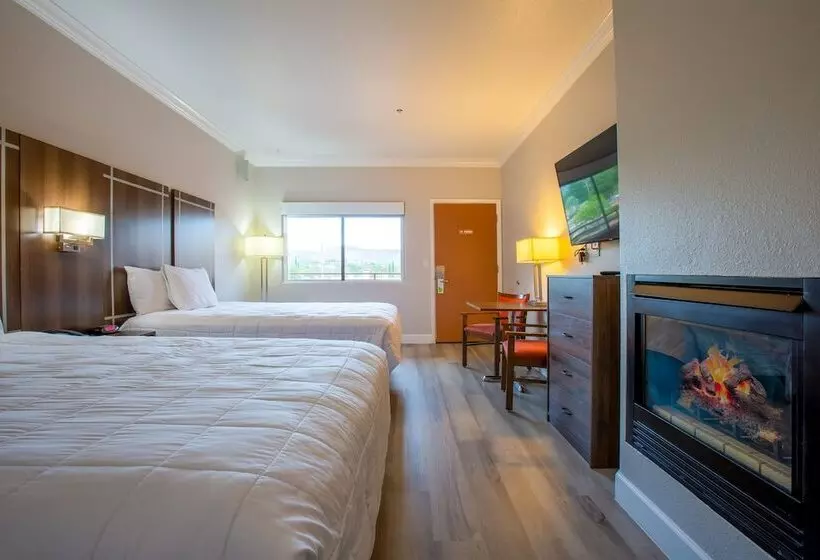 Отель Wildflower Inn At Bell Rock