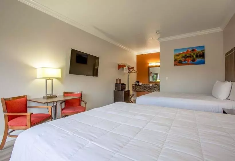 Отель Wildflower Inn At Bell Rock