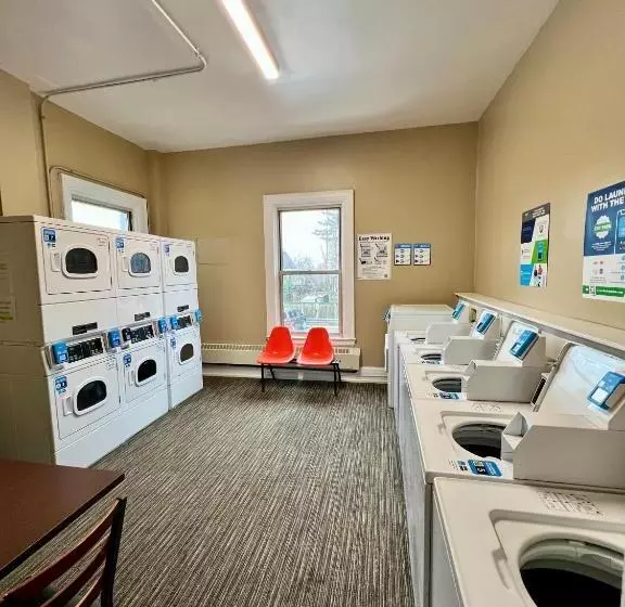 Lenox Hotel And Suites