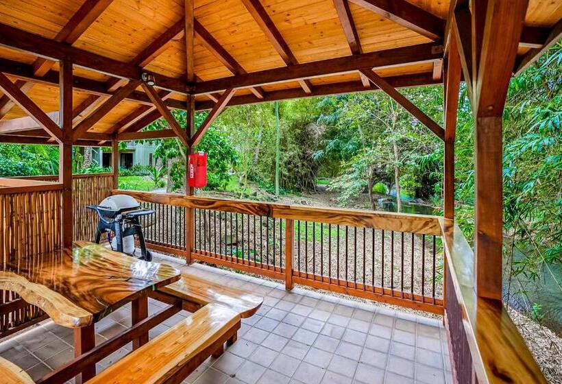 Waikomo Stream Villas 132