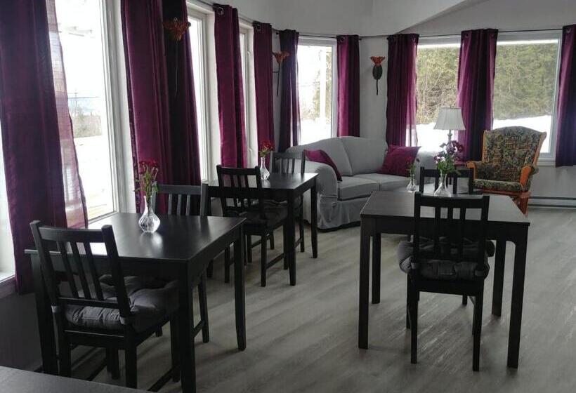 Bed & Breakfast Dans Les Bras De Memphré