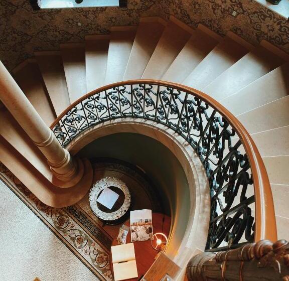 هتل Kasteel Van Ordingen