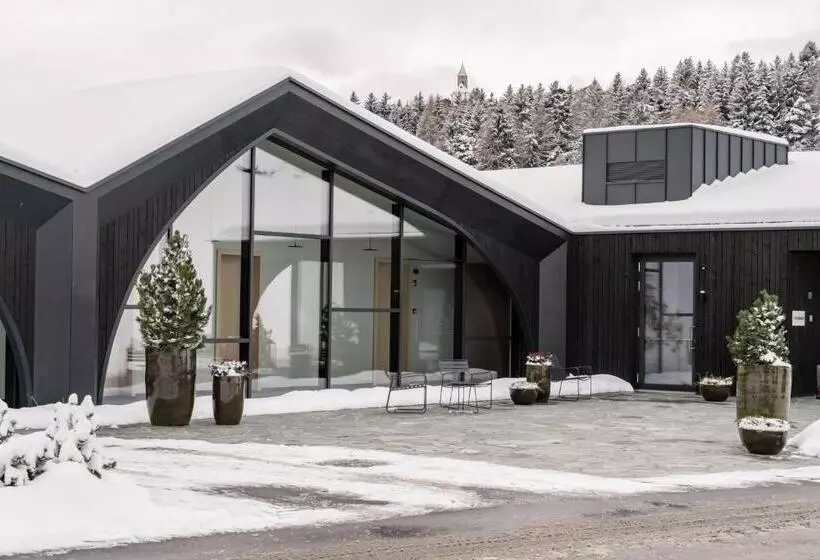 Hotelli Milla Montis