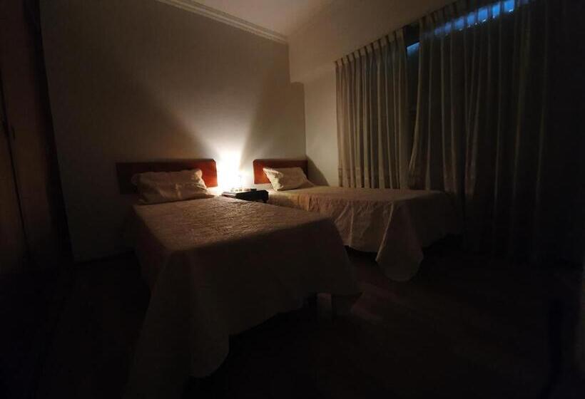 مبيت وإفطار Green House.river