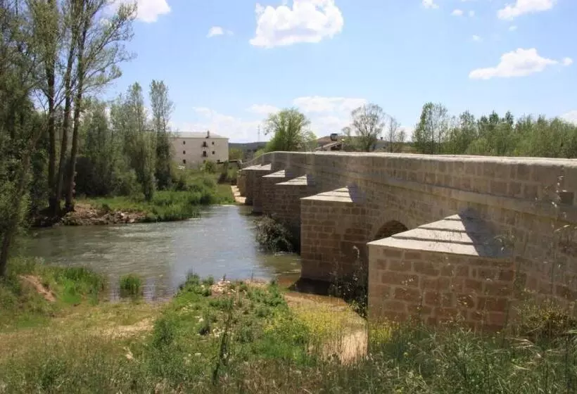Hotelli Hospedería Monasterio De La Vid