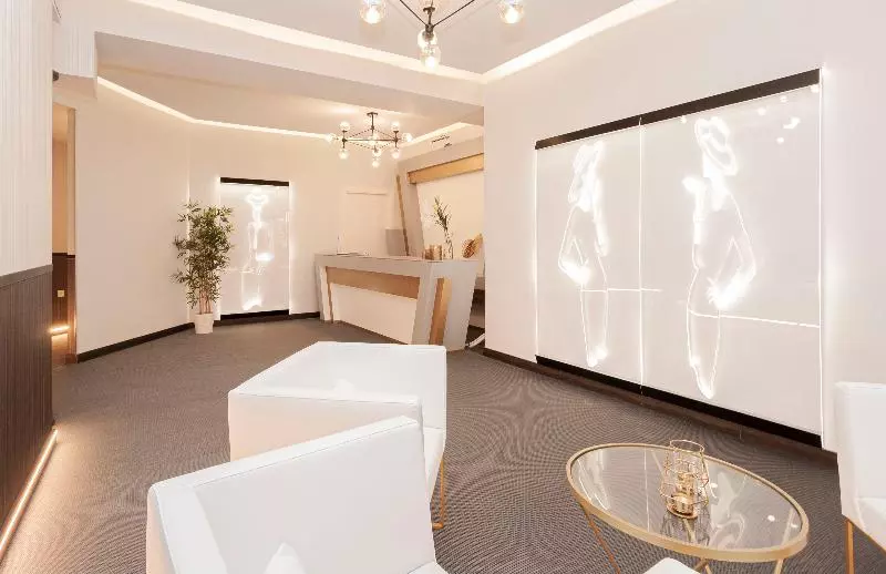 هتل Oh Nice Revellin Ceuta