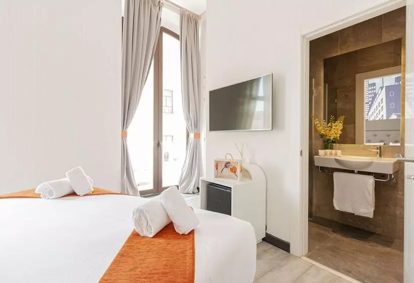 هتل Oh Nice Revellin Ceuta