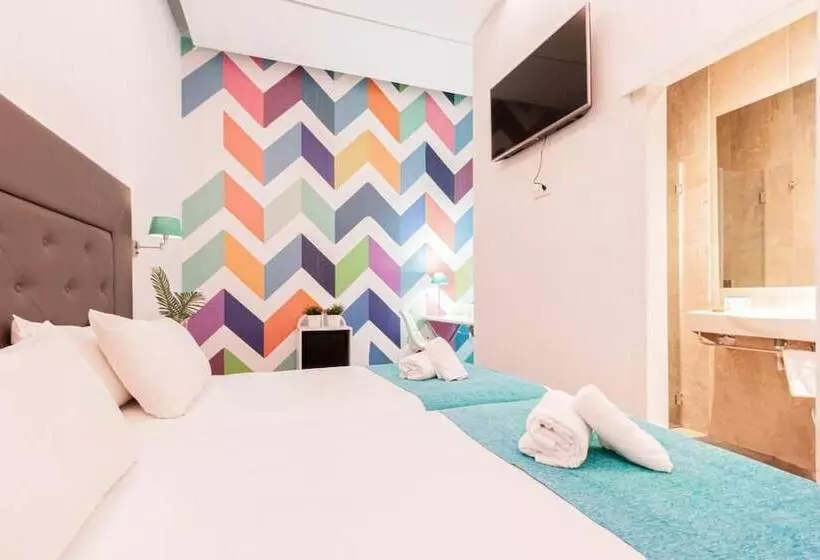 هتل Oh Nice Revellin Ceuta