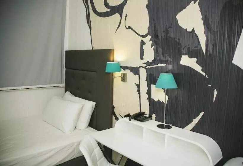 هتل Oh Nice Revellin Ceuta