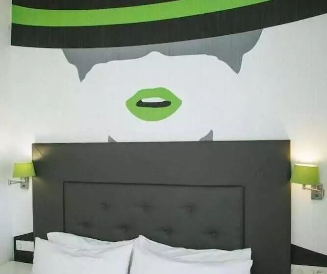 هتل Oh Nice Revellin Ceuta