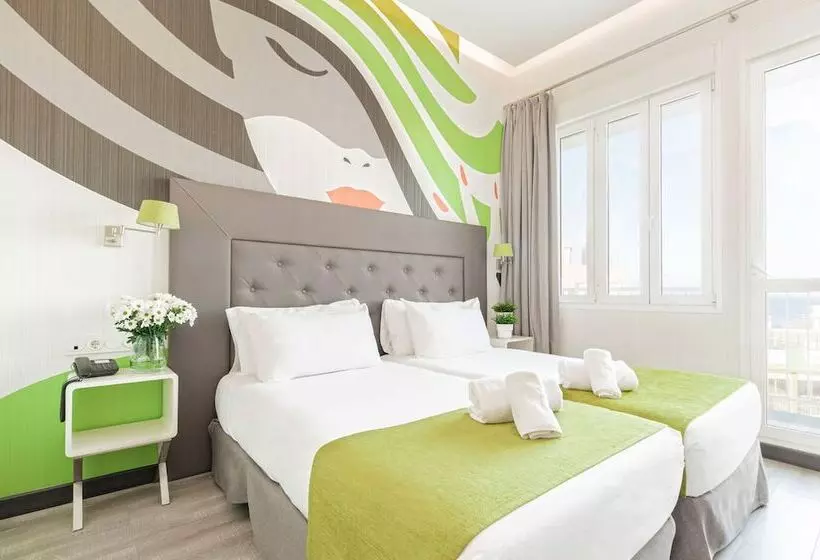 هتل Oh Nice Revellin Ceuta