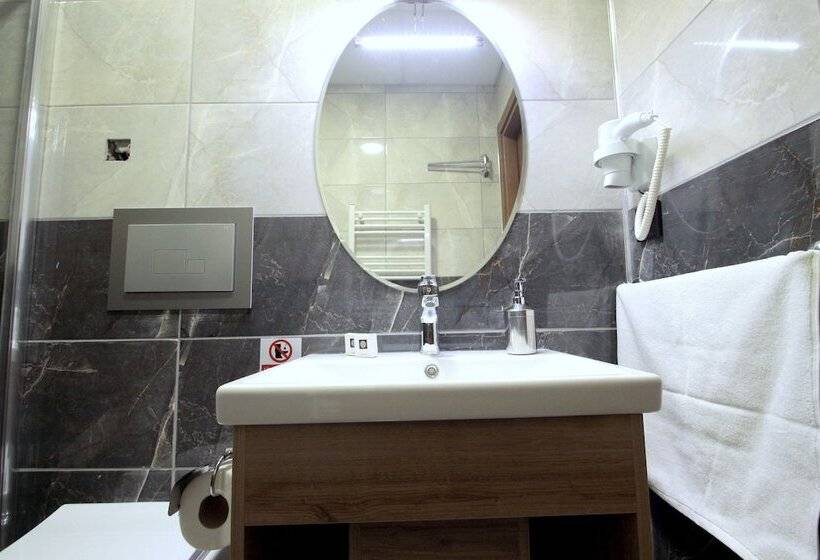 فندق Butterfly Butik