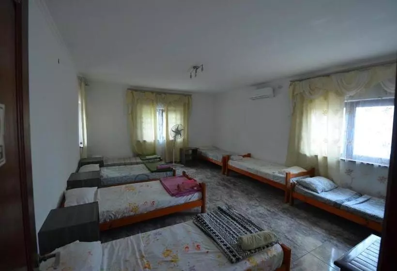 Majatalo Hostel Aeropuerto Ezeiza 10 Minutos De Aeropuerto