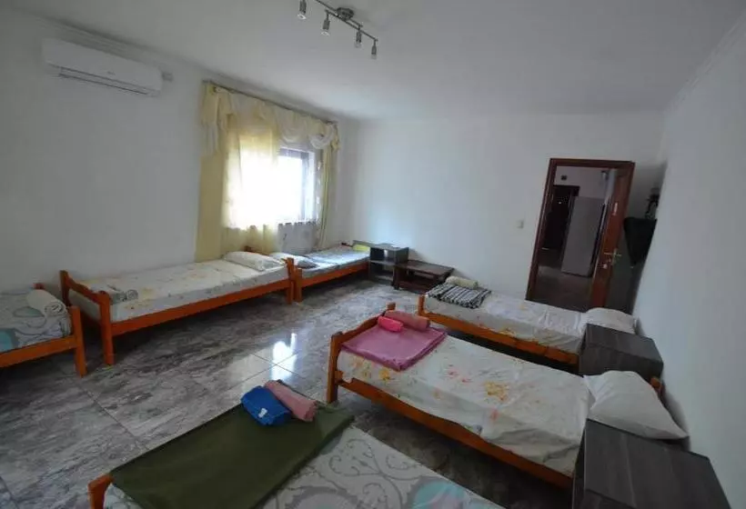 Majatalo Hostel Aeropuerto Ezeiza 10 Minutos De Aeropuerto