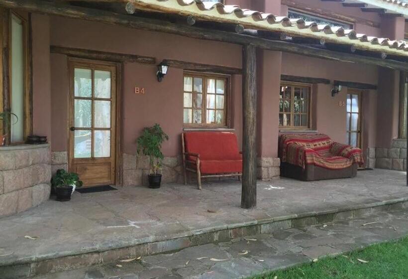 ユースホステル Karina Wasi