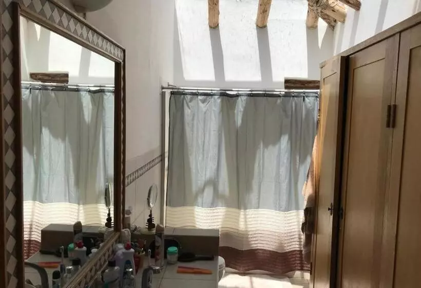 Retkeilymaja Karina Wasi