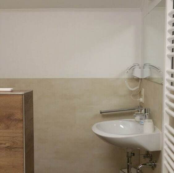 Hotell Kärntner Alm