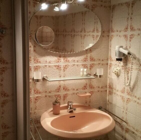 Hotell Kärntner Alm