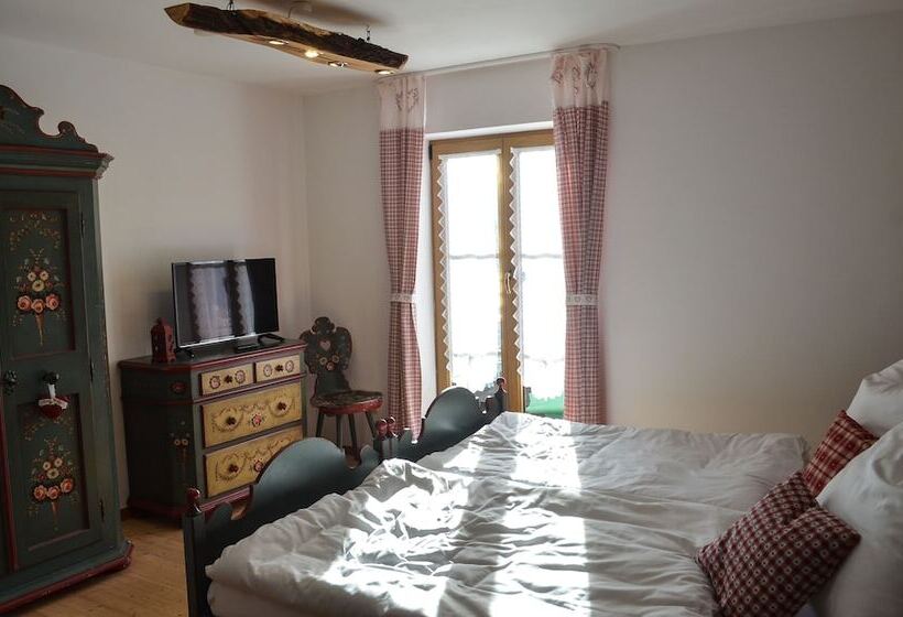 Hotell Kärntner Alm