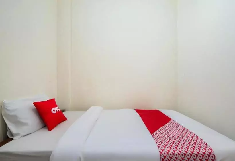 Hotelli Oyo 3137 Aisyah Residence Syariah