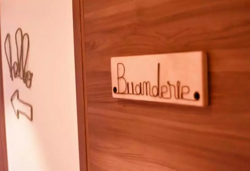 Aamiaismajoitus (B&B) Maison D'hôtes L'etiquette