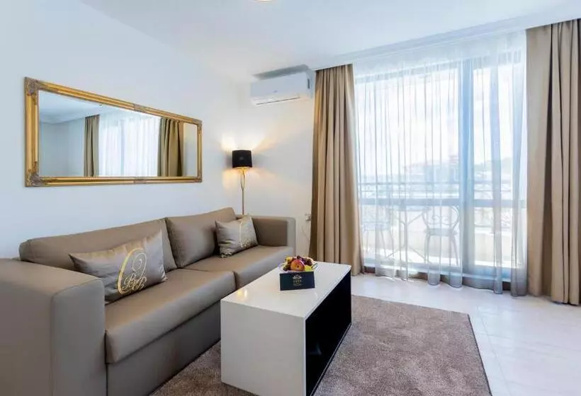 هتل Onyx Beach Residence   Free Parking & Beach Access