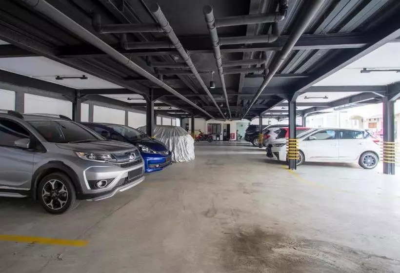 Hotelli Oyo 2936 Bumi Katineung Home Stay Exclusive