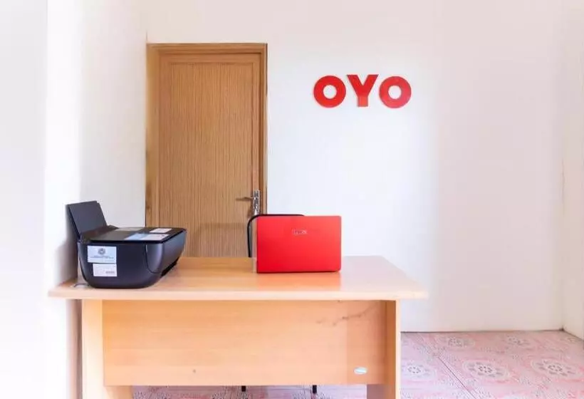ホテル Oyo 3095 Semarapura Residence