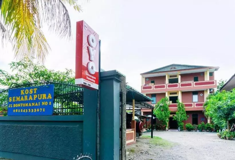 ホテル Oyo 3095 Semarapura Residence
