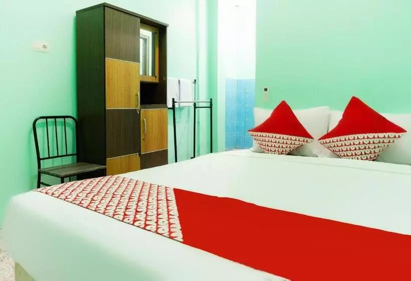 ホテル Oyo 3095 Semarapura Residence