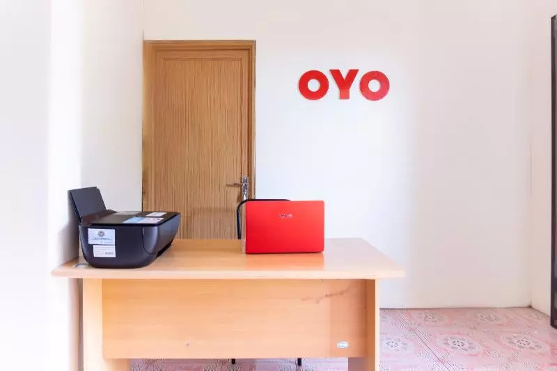 ホテル Oyo 3095 Semarapura Residence