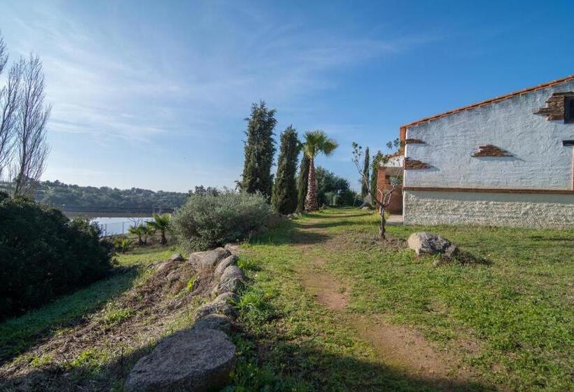 استراحتگاه El Pueblo De Leo