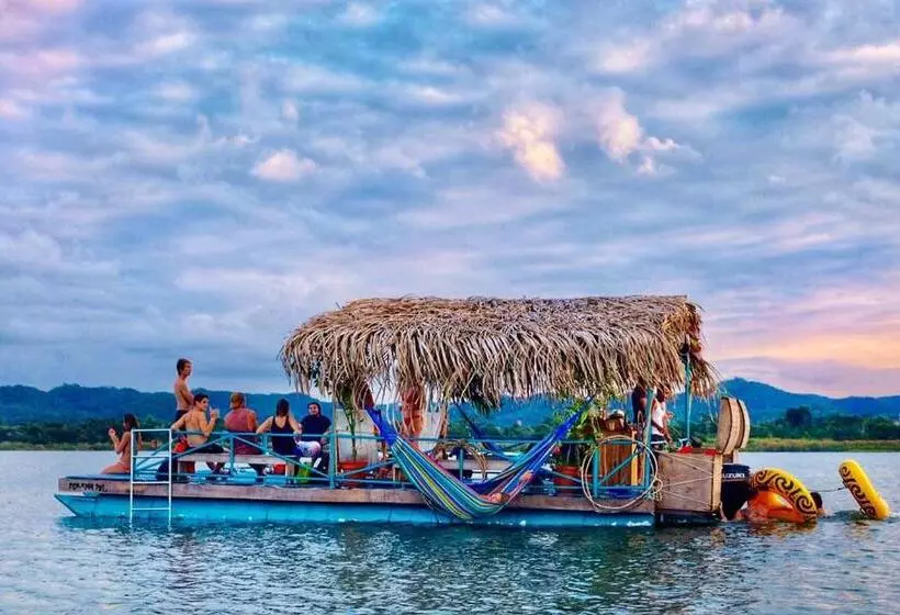 Los Amigos Hostel