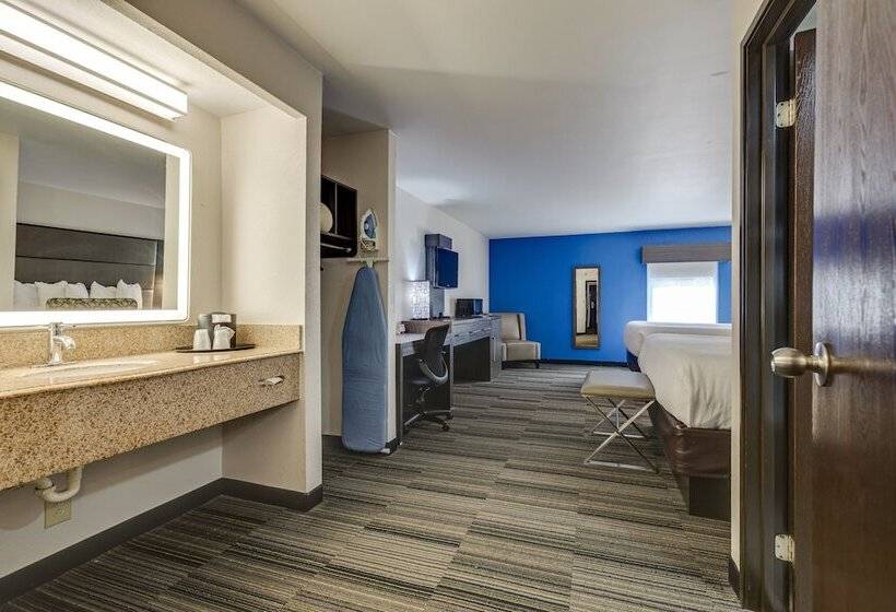 هتل Alexis Inn And Suites