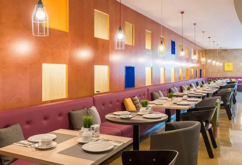 Отель Castellon Center, Affiliated by Meliá