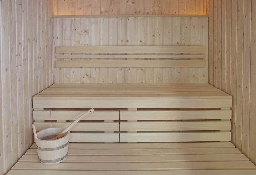 בית מלון כפרי Castellon Center, Affiliated by Meliá